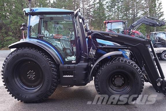 Valtra G125 Aktive Traktorok