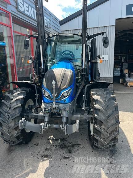 Valtra G135 Activ Traktorok