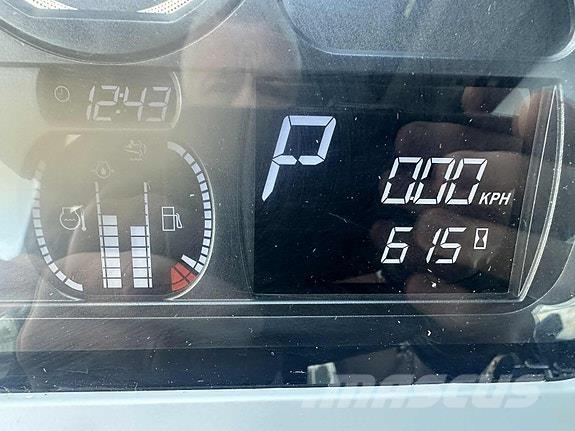 Valtra G135 Activ Traktorok