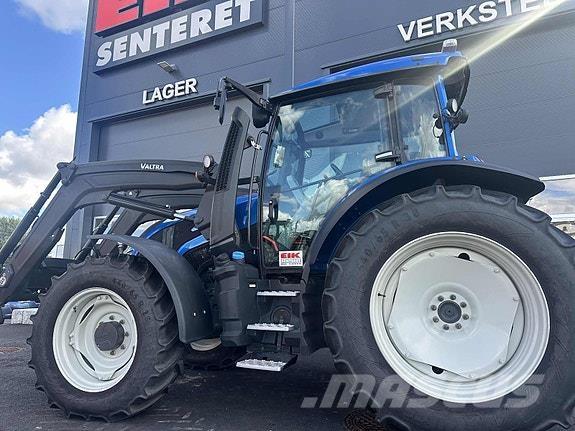 Valtra G135 Activ Traktorok
