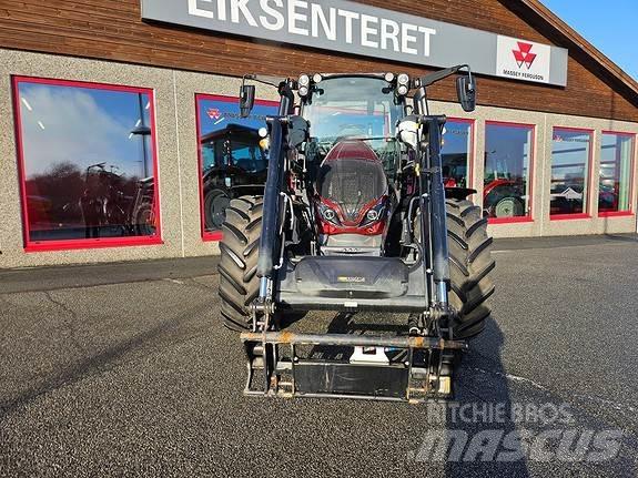 Valtra G135 Active Traktorok