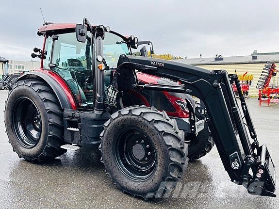 Valtra G135 Active Traktorok
