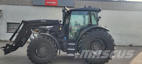 Valtra G135 Versu Traktorok