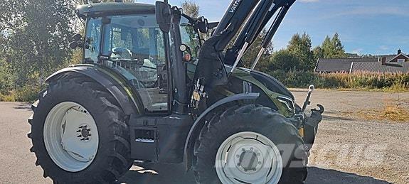 Valtra G135V Traktorok