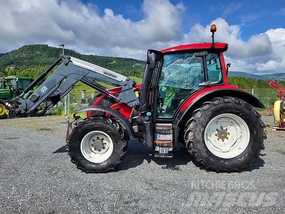 Valtra N 104 H5 Traktorok
