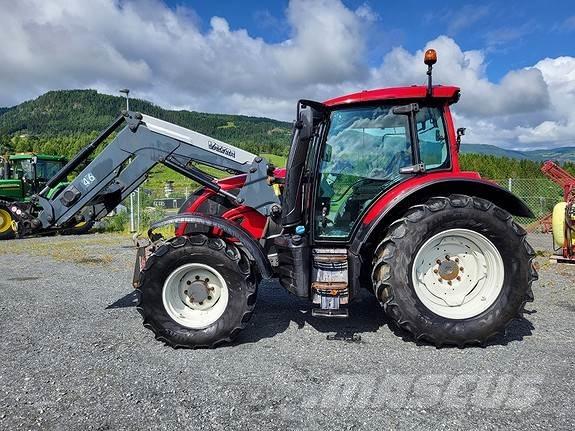 Valtra N 104 H5 Traktorok