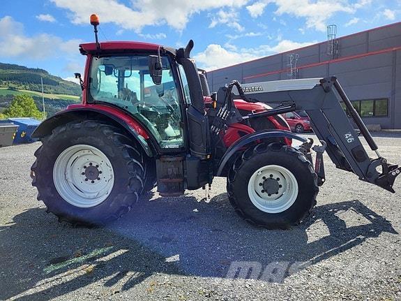 Valtra N 104 H5 Traktorok