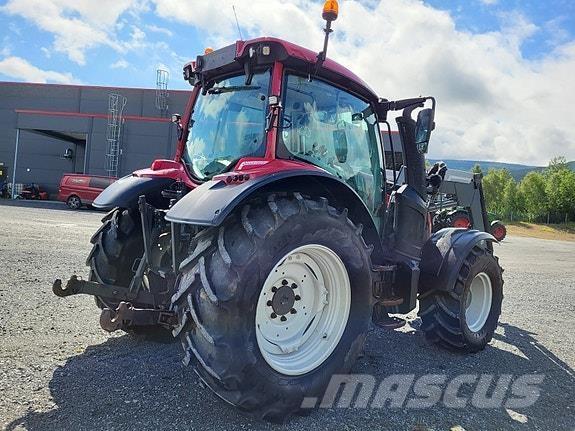 Valtra N 104 H5 Traktorok