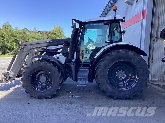 Valtra N 114E Traktorok