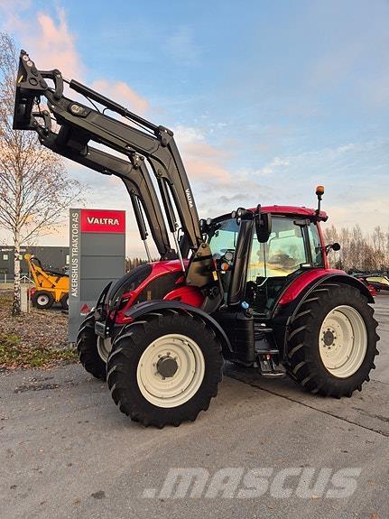 Valtra N104 Traktorok