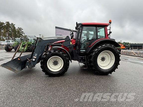 Valtra N123H Traktorok
