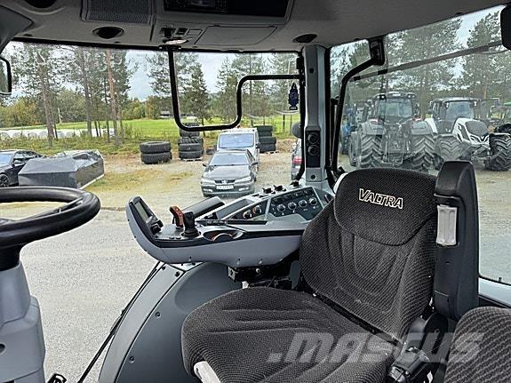 Valtra N134D Traktorok