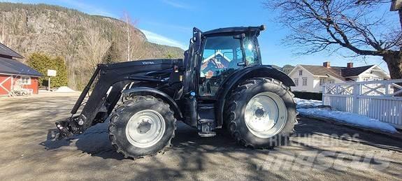 Valtra N135 Traktorok