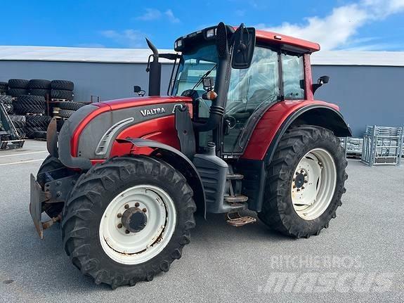 Valtra N142 D Traktorok