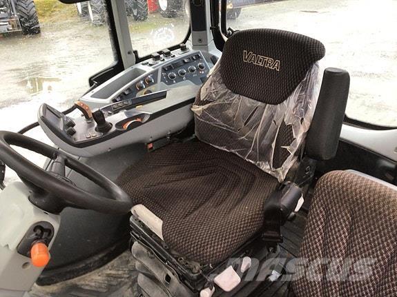 Valtra N154D Traktorok