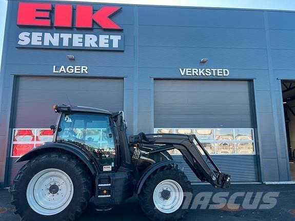 Valtra N155EH Traktorok