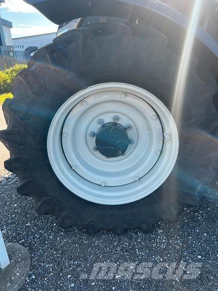 Valtra N155EH Traktorok