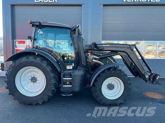 Valtra N155EH Traktorok