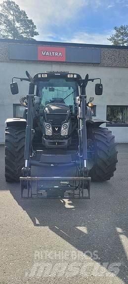 Valtra N163 Traktorok
