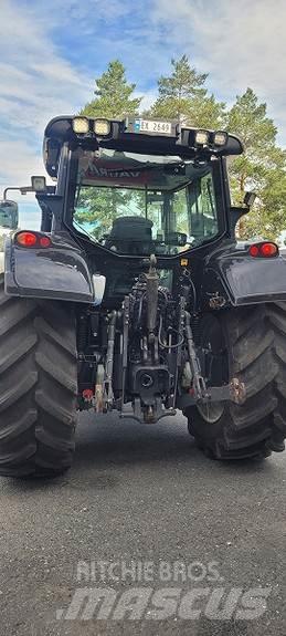 Valtra N163 Traktorok