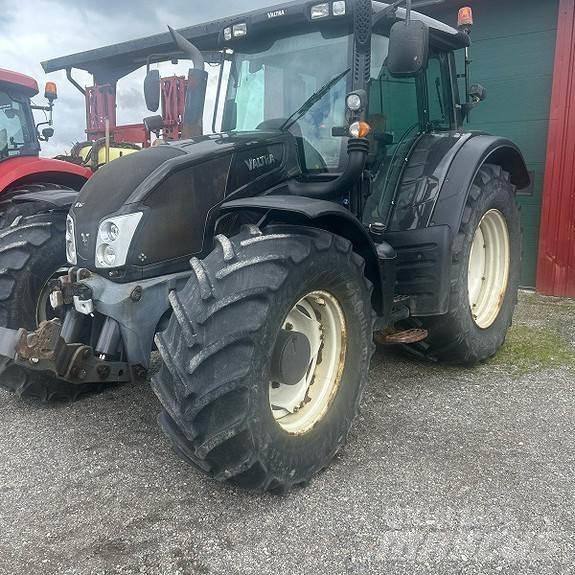 Valtra N163 Direct Traktorok