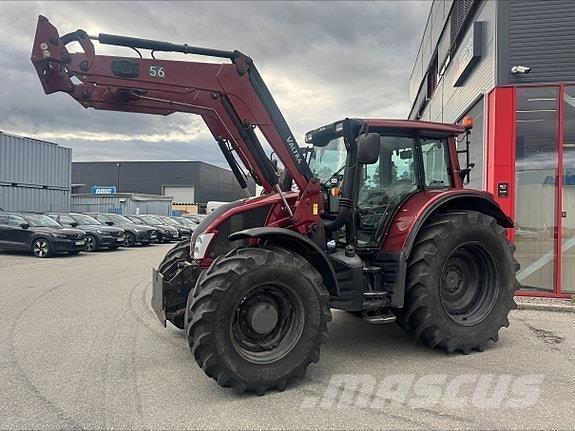 Valtra N163D Traktorok