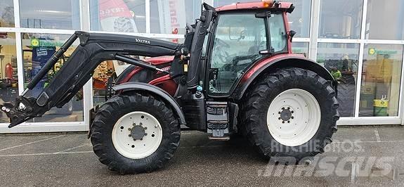 Valtra N174 Traktorok