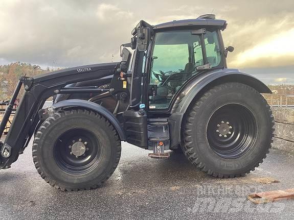 Valtra N174 Traktorok
