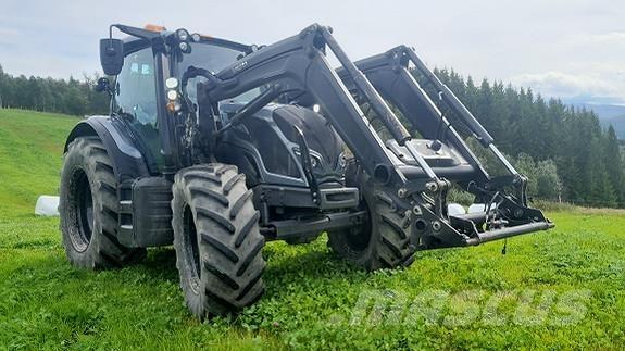 Valtra N174 Traktorok