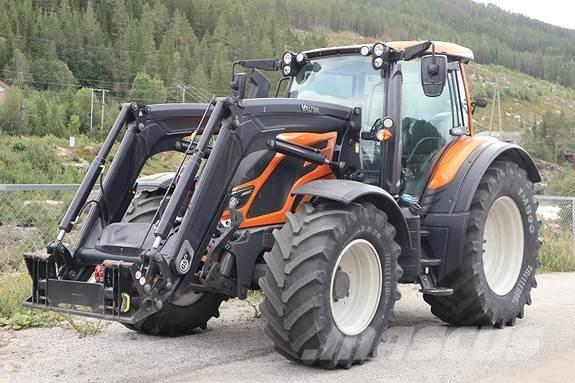 Valtra N174 D Traktorok