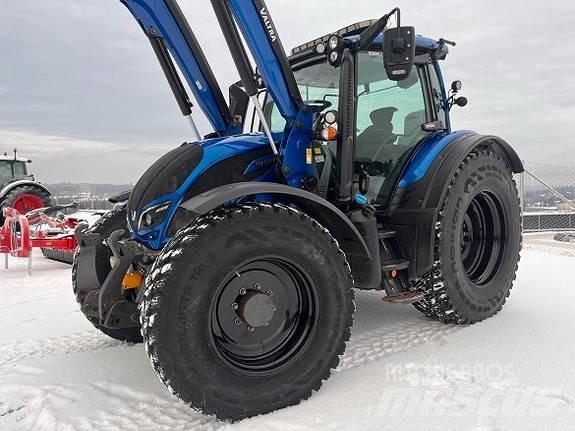 Valtra N174D Traktorok