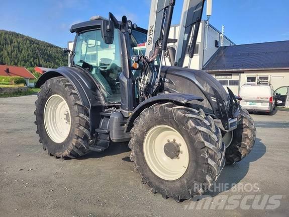 Valtra N174D Traktorok