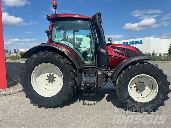 Valtra N174D Traktorok