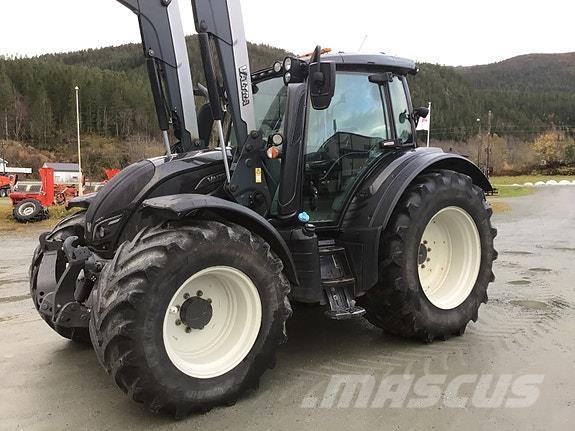 Valtra N174D Traktorok