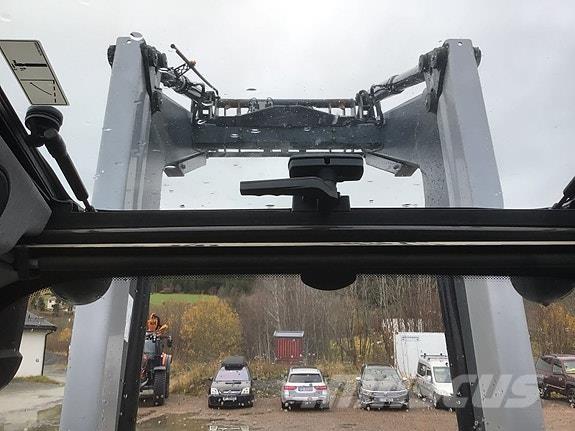 Valtra N174D Traktorok