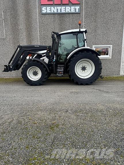 Valtra N174D Traktorok