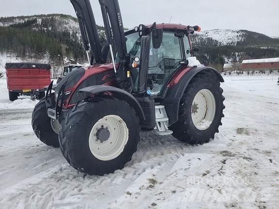 Valtra N174H Traktorok