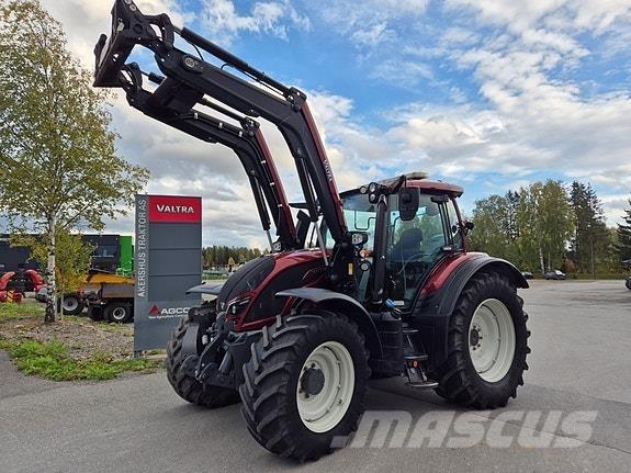 Valtra N174V Traktorok