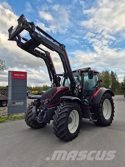 Valtra N174V Traktorok