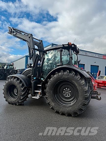 Valtra N175 Traktorok