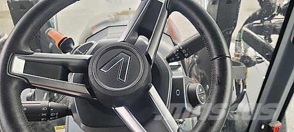 Valtra N175 Traktorok