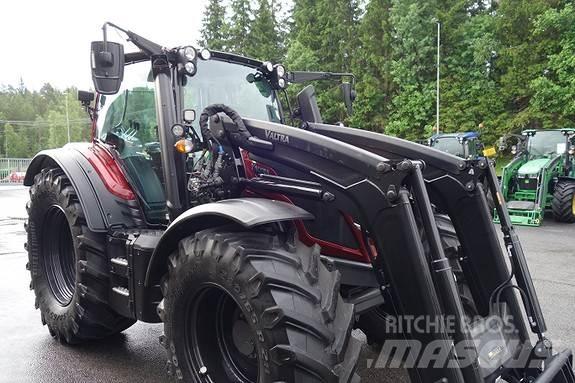 Valtra N175 HiTech Traktorok