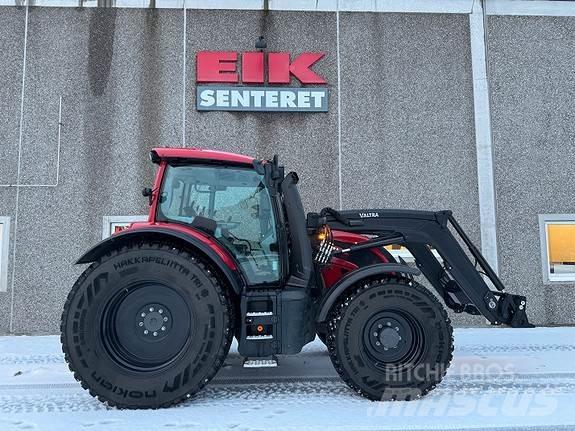 Valtra N175A Traktorok