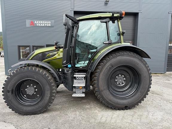 Valtra N175D Traktorok