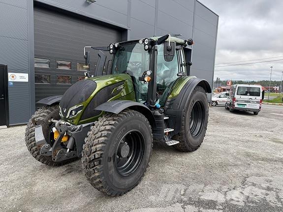 Valtra N175D Traktorok