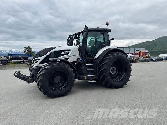 Valtra Q305 Traktorok