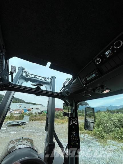 Valtra Q305 Traktorok