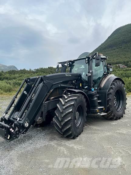Valtra Q305 Traktorok