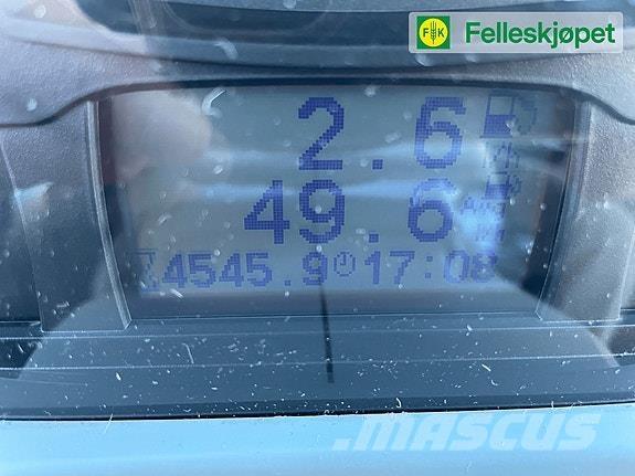 Valtra T 214 Traktorok