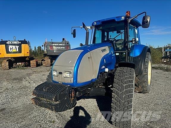 Valtra T150 Traktorok